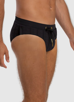 Raven Racer Brief