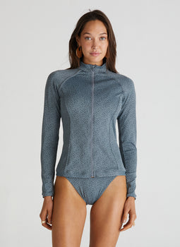 Dove Hayley Rash Guard